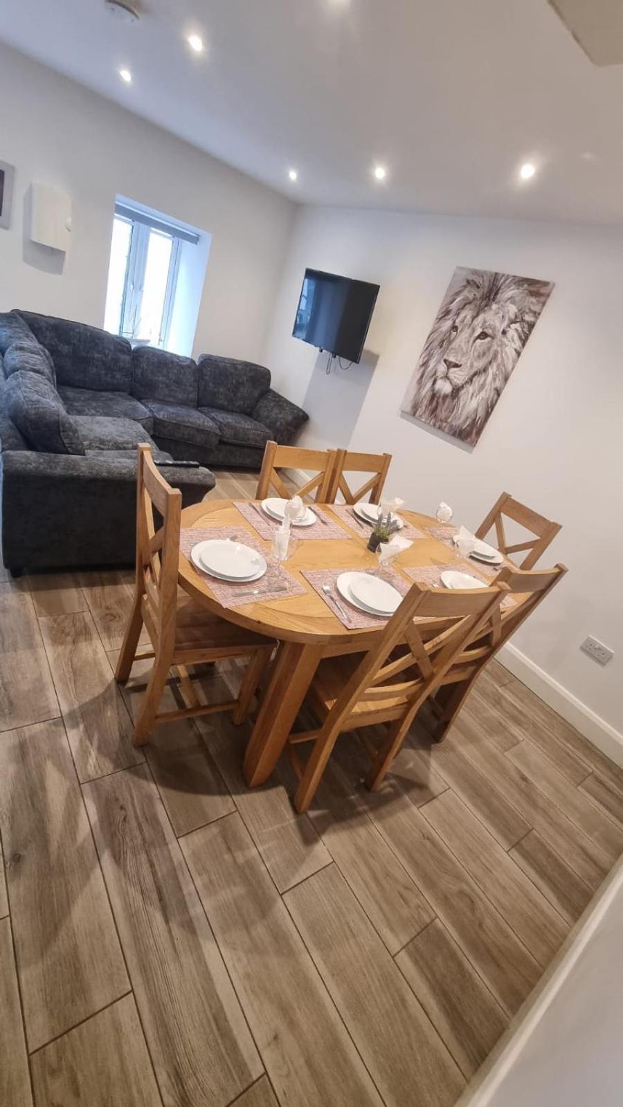 Eyre Square Lane Budget Rooms Galway Buitenkant foto