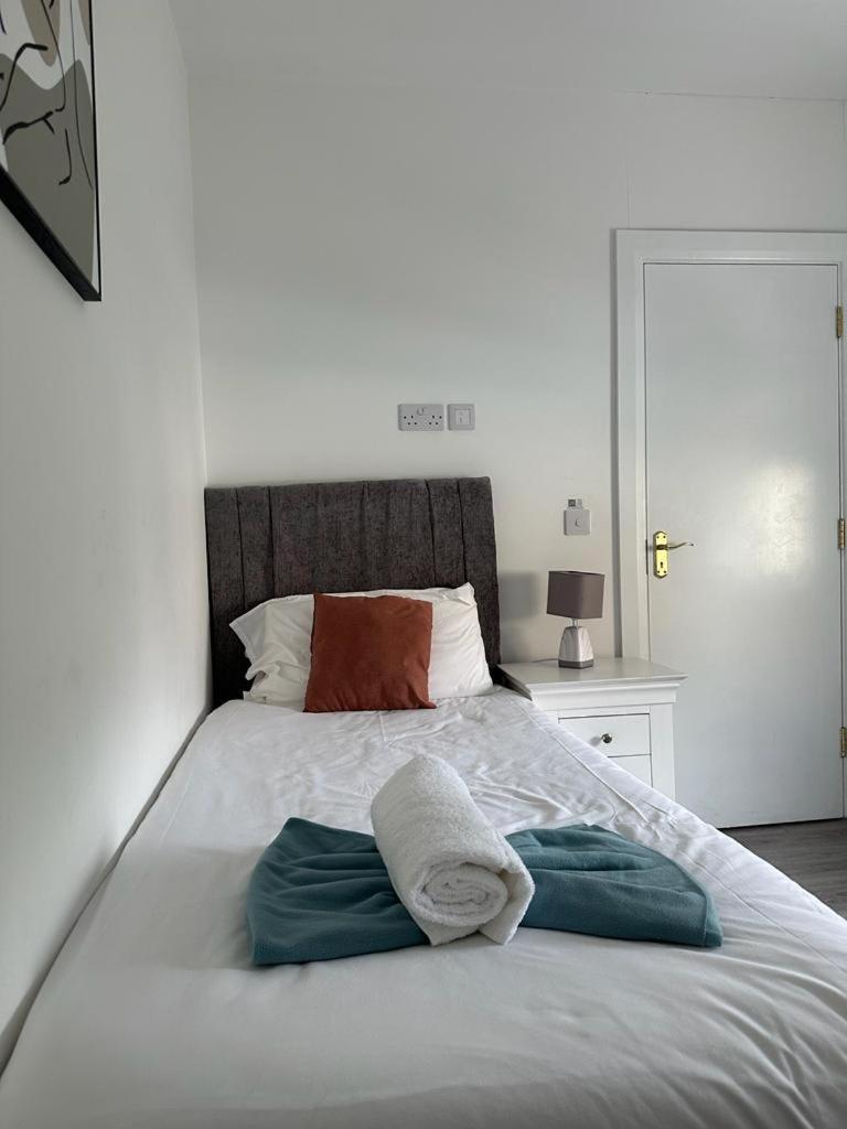 Eyre Square Lane Budget Rooms Galway Buitenkant foto